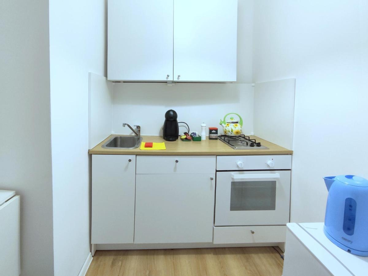 Apartament Rondo Onz Varsóvia Exterior foto